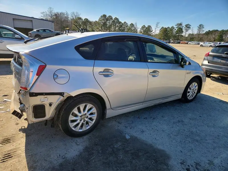 2012 TOYOTA PRIUS PLUG-IN   
