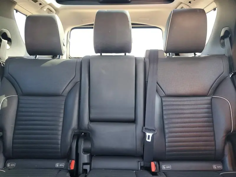 2018 LAND ROVER DISCOVERY HSE LUXURY  