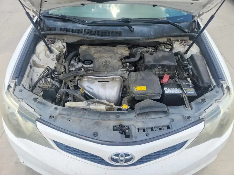 2013 TOYOTA CAMRY SE  