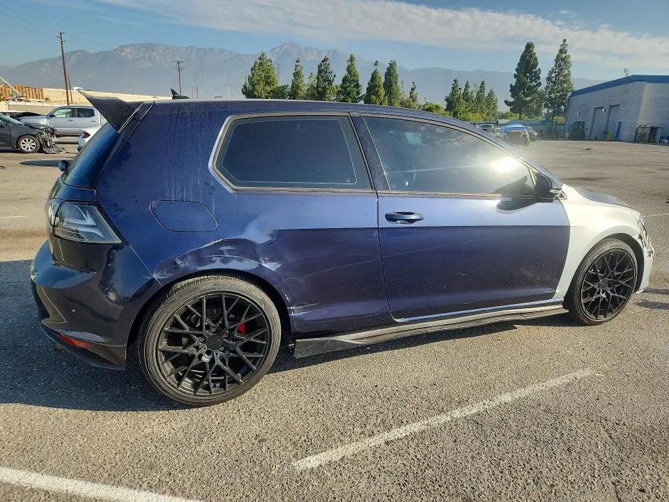2016 VOLKSWAGEN GTI S/SE  