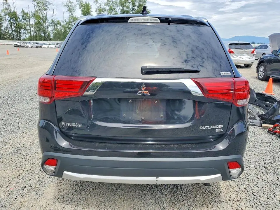2018 MITSUBISHI OUTLANDER SE  