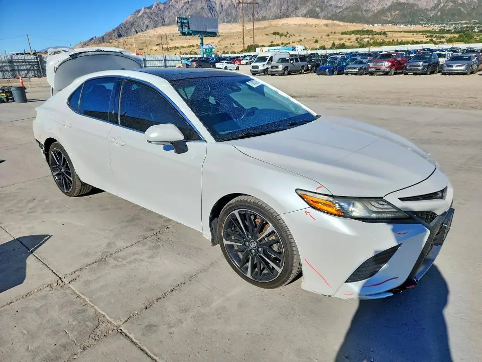 2018 TOYOTA CAMRY XSE V6  