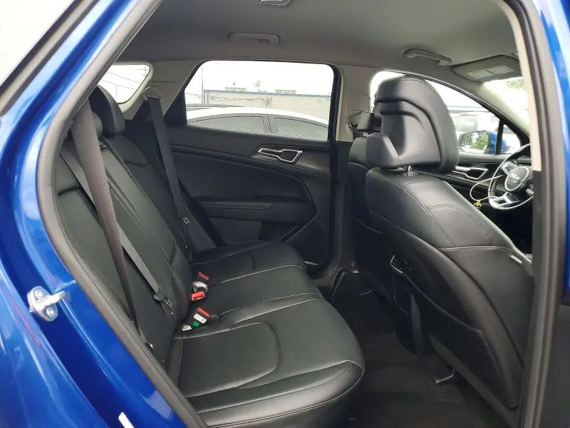 2025 KIA SPORTAGE EX  