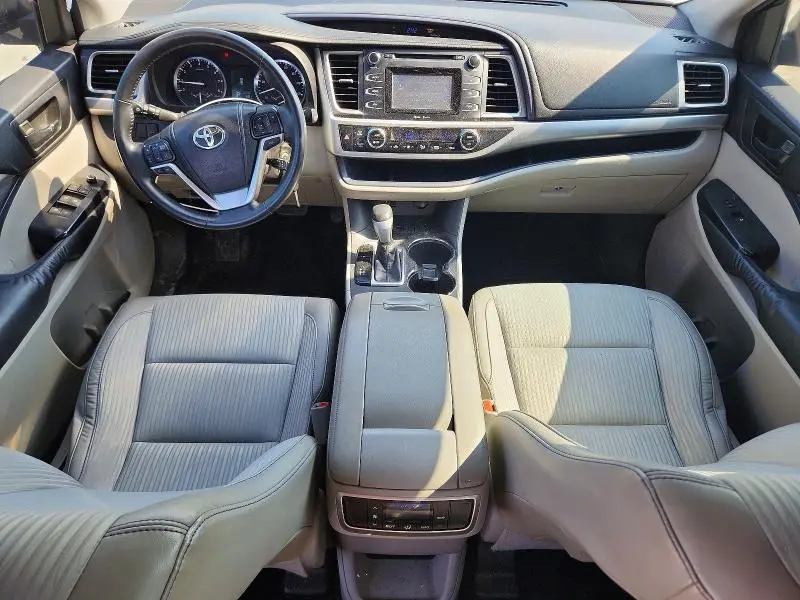 2014 TOYOTA HIGHLANDER LE PLUS  