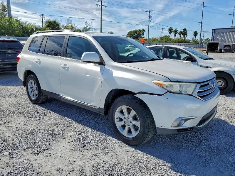 2011 TOYOTA HIGHLANDER BASE  