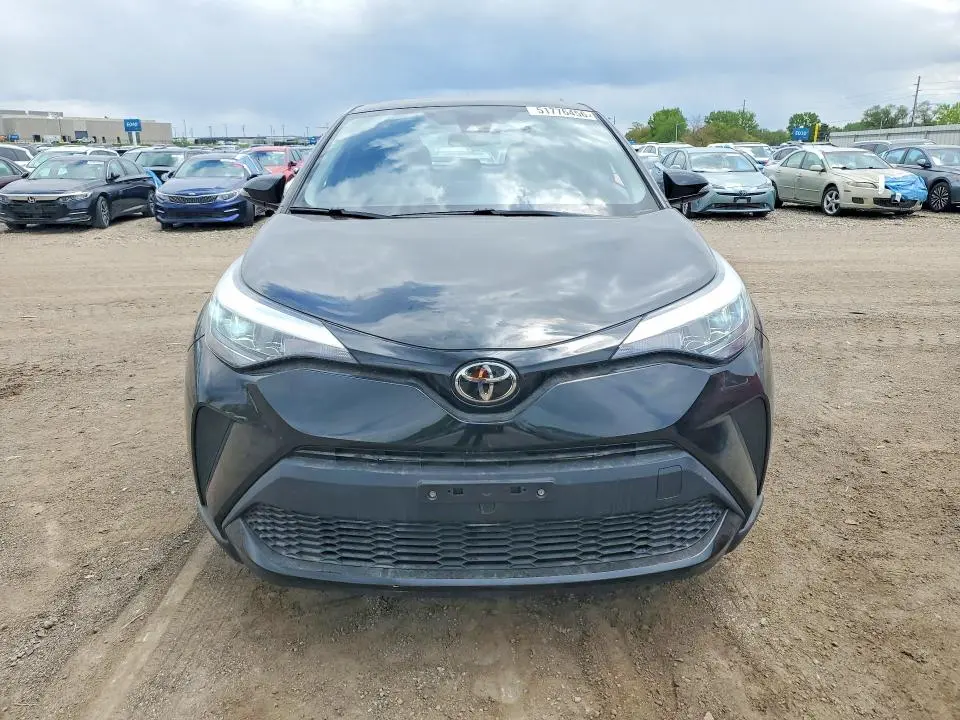 2020 TOYOTA C-HR LE  