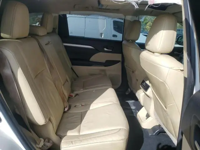 2014 TOYOTA HIGHLANDER XLE  