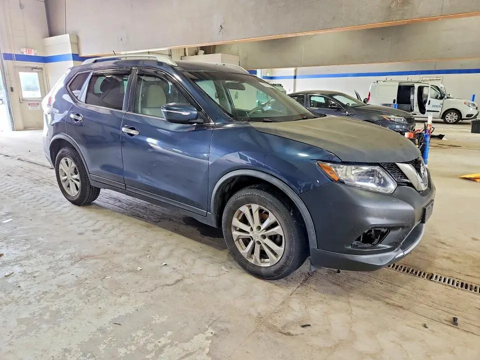 2015 NISSAN ROGUE SV  