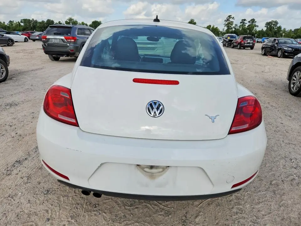 2013 VOLKSWAGEN BEETLE   
