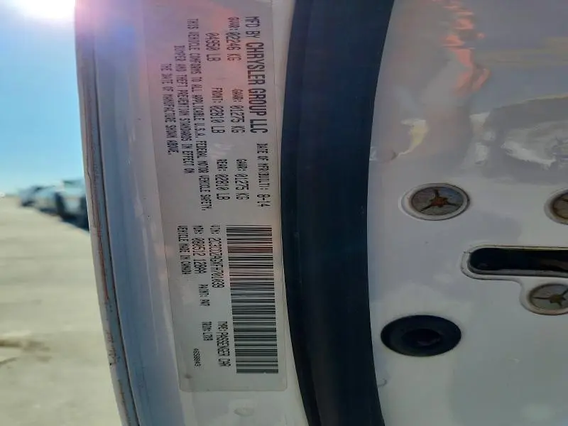 2015 DODGE CHALLENGER SXT  
