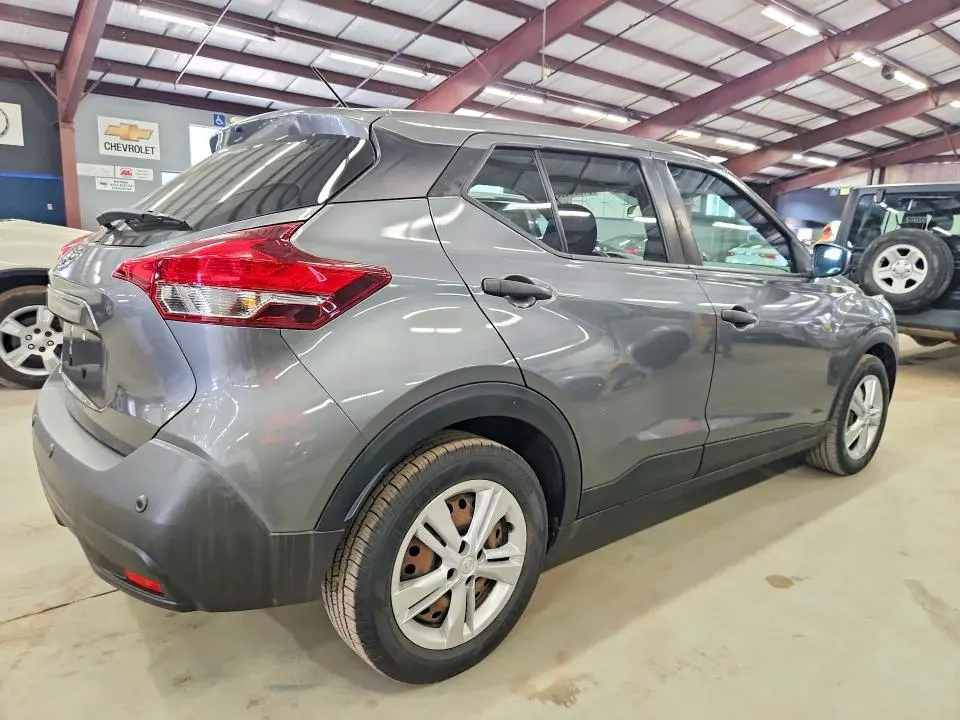 2020 NISSAN KICKS S  