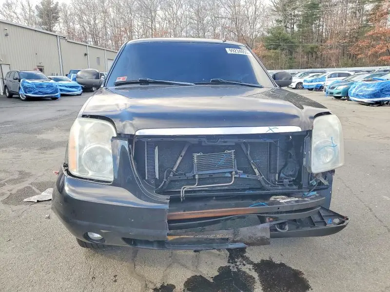 2011 GMC YUKON DENALI  