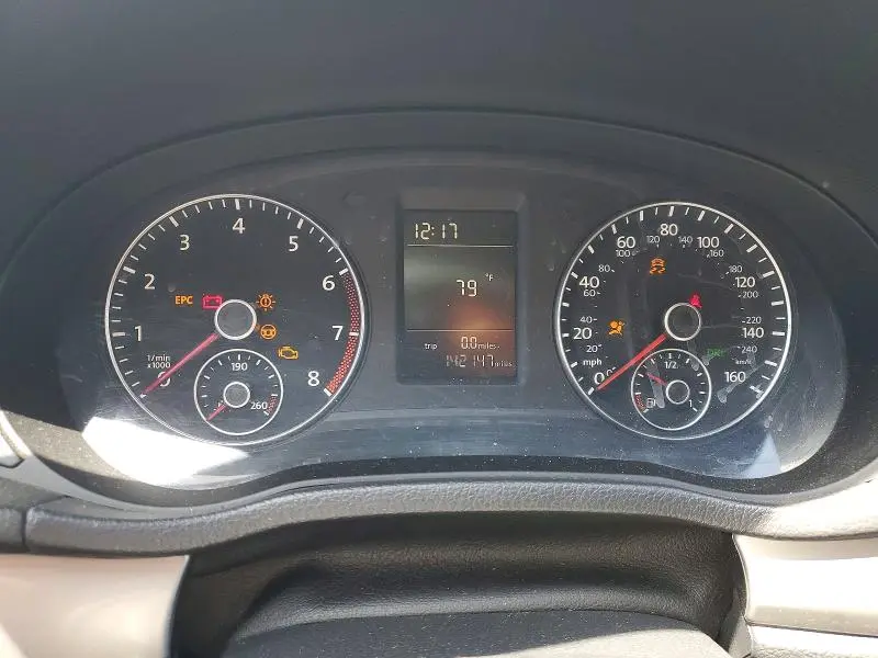 2014 VOLKSWAGEN PASSAT S  