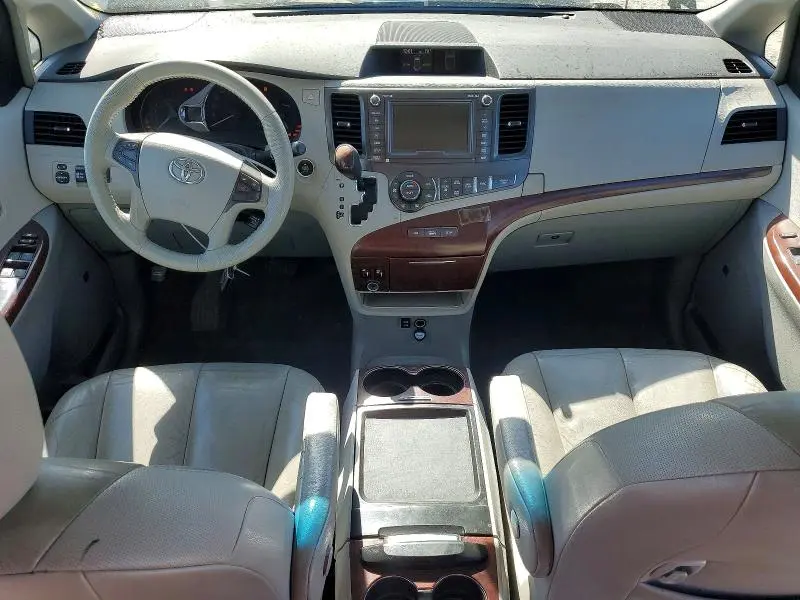 2011 TOYOTA SIENNA XLE 7-PASSENGER  