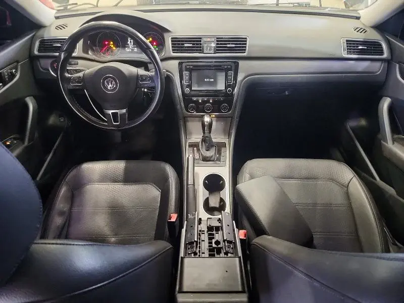 2014 VOLKSWAGEN PASSAT SE  