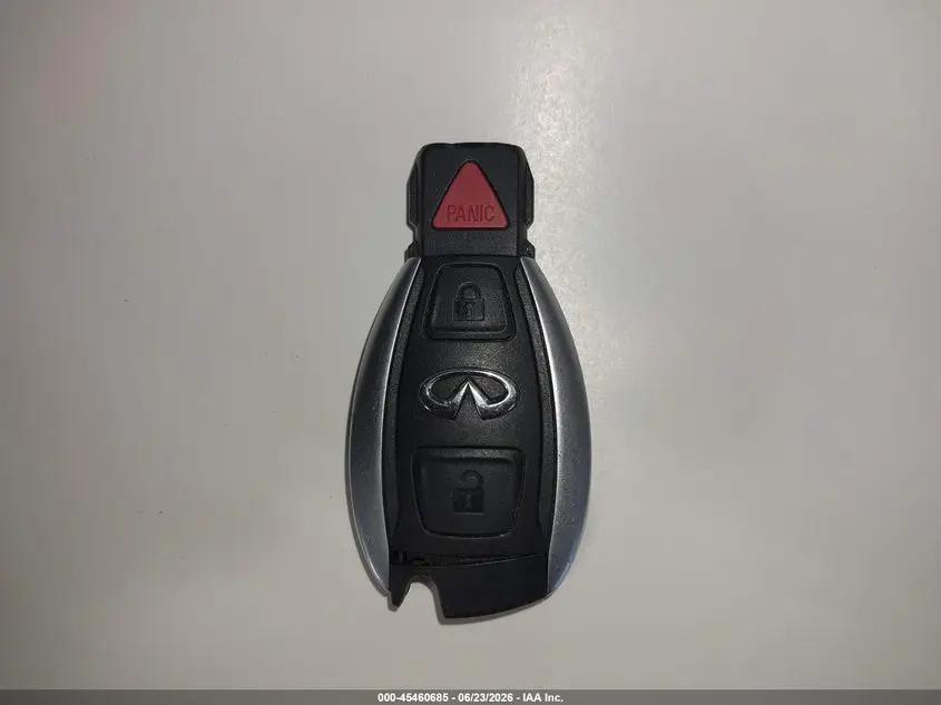 2017 INFINITI QX30  