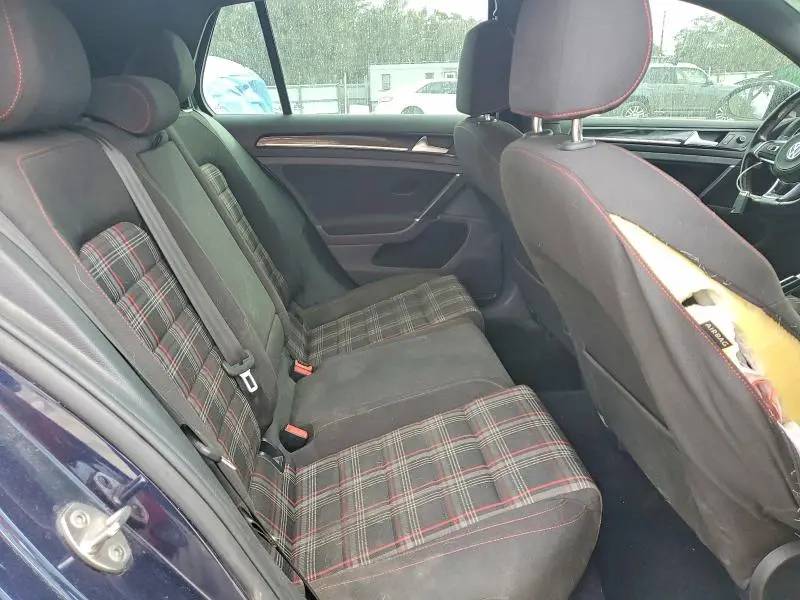 2017 VOLKSWAGEN GTI SPORT  