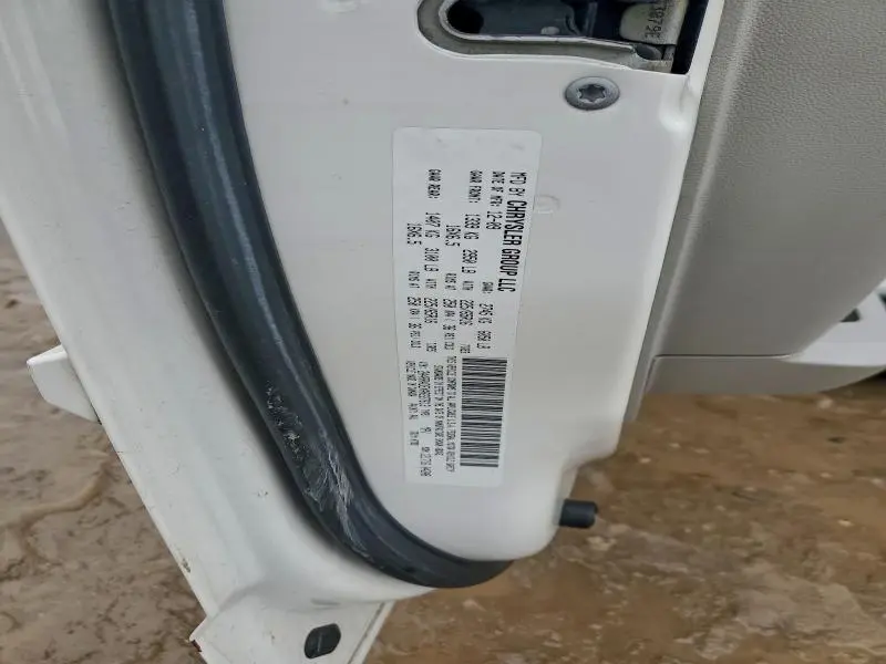 2010 CHRYSLER TOWN & COUNTRY LX  