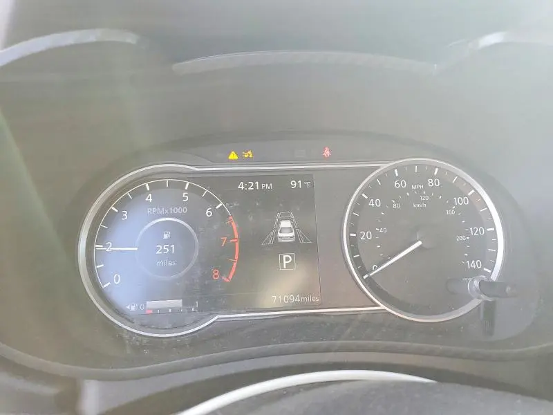 2020 NISSAN VERSA SR  