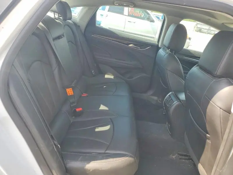 2017 BUICK LACROSSE ESSENCE  
