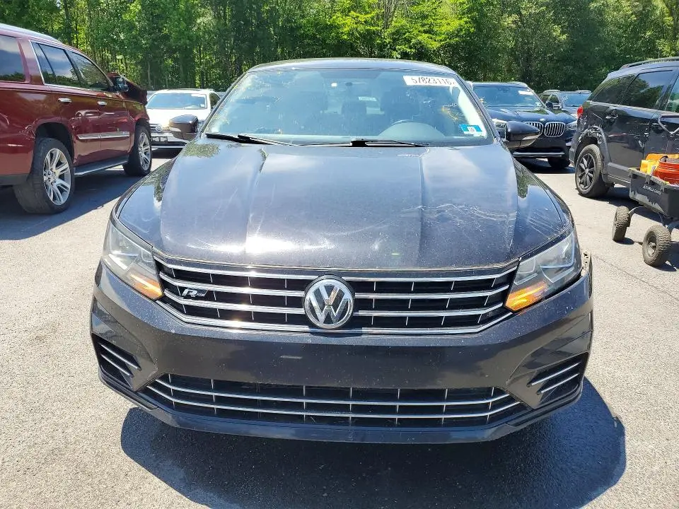 2017 VOLKSWAGEN PASSAT R-LINE  
