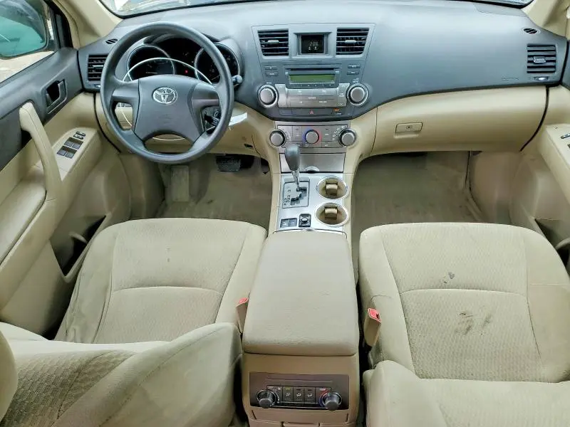 2010 TOYOTA HIGHLANDER BASE  