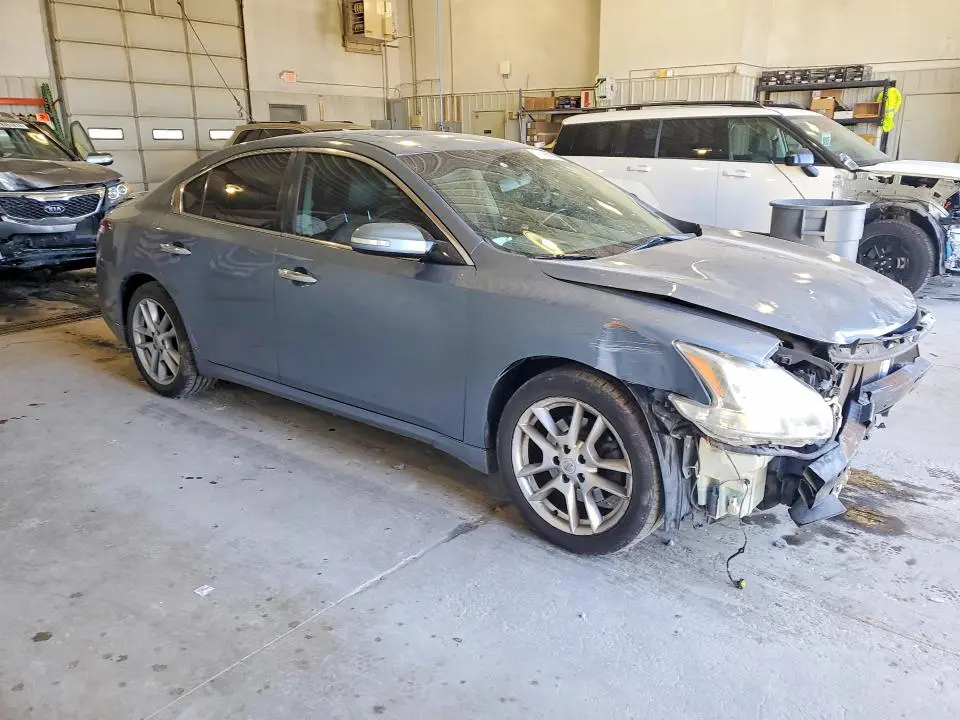 2010 NISSAN MAXIMA 3.5 S  