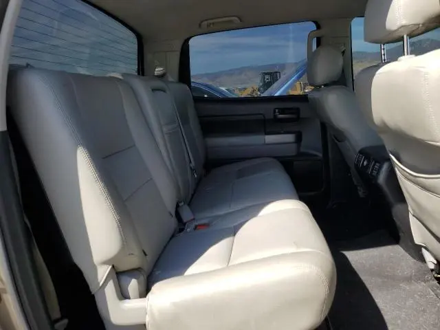 2013 TOYOTA TUNDRA CREWMAX SR5  