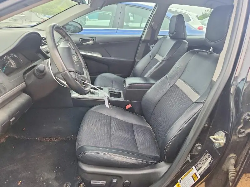 2014 TOYOTA CAMRY SE  