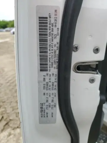 2016 RAM 1500 SLT  