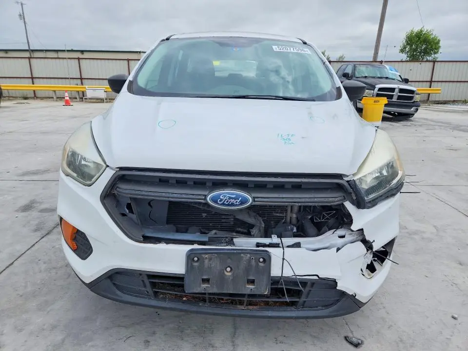 2017 FORD ESCAPE S  