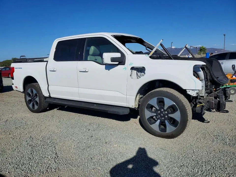 2023 FORD F150 LIGHTNING PRO  
