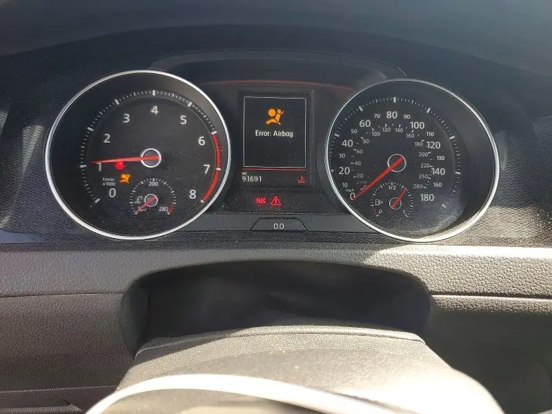 2017 VOLKSWAGEN GTI SPORT  