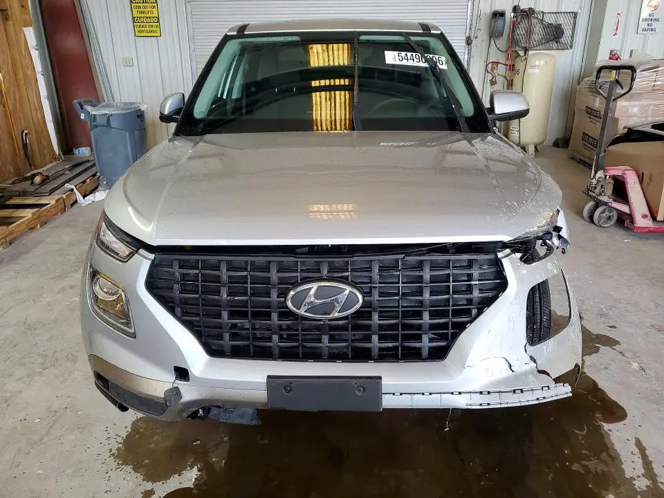 2022 HYUNDAI VENUE SE  
