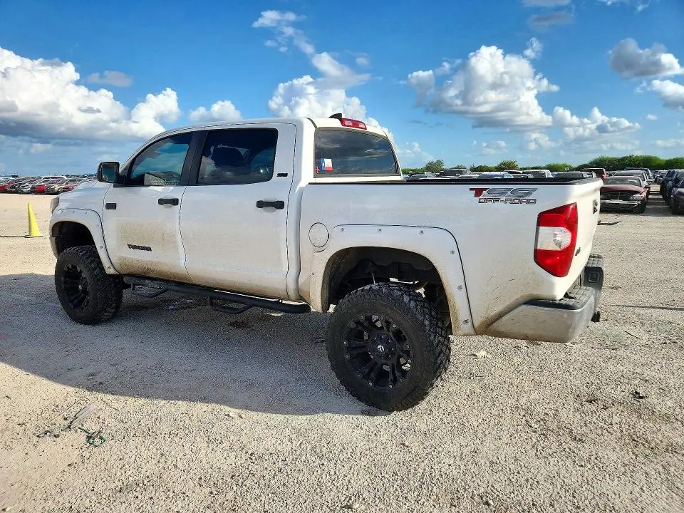 2020 TOYOTA TUNDRA SR5  