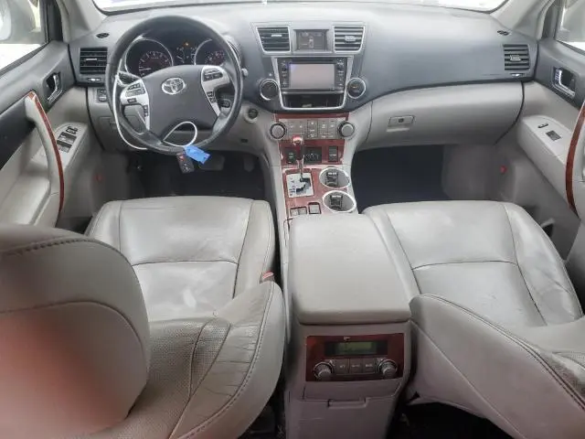 2013 TOYOTA HIGHLANDER LIMITED  