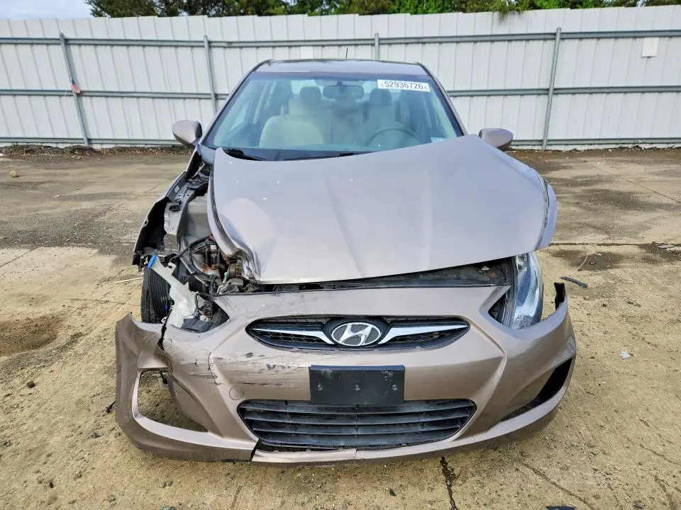 2013 HYUNDAI ACCENT GLS  