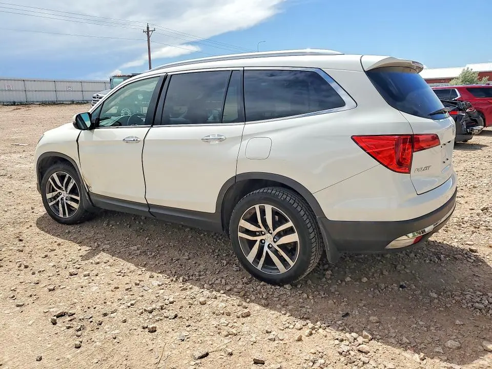 2017 HONDA PILOT TOURING  