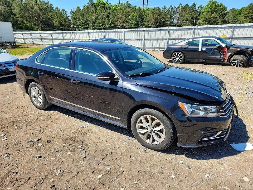 2017 VOLKSWAGEN PASSAT S  