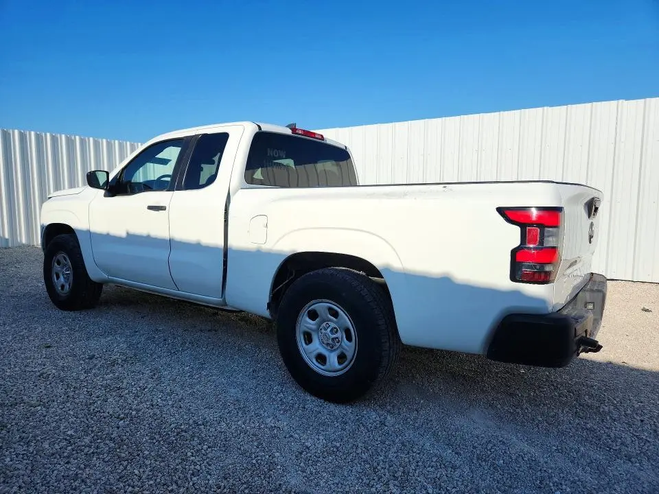 2022 NISSAN FRONTIER S  