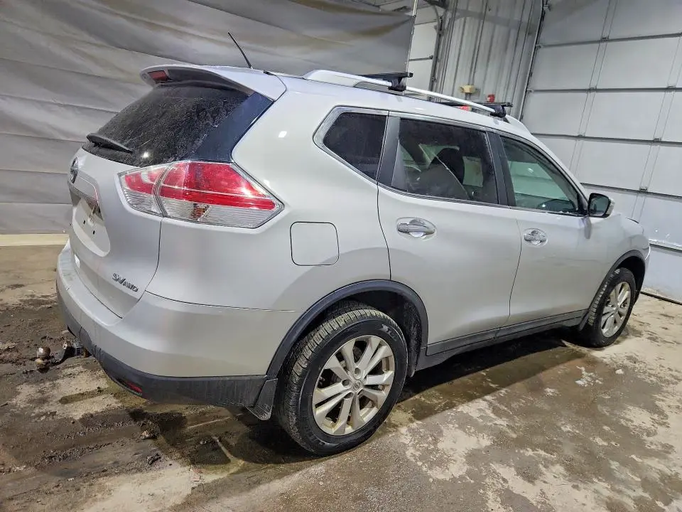 2015 NISSAN ROGUE SV  