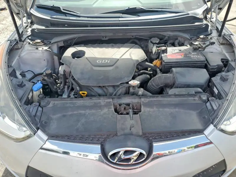 2015 HYUNDAI VELOSTER BASE  