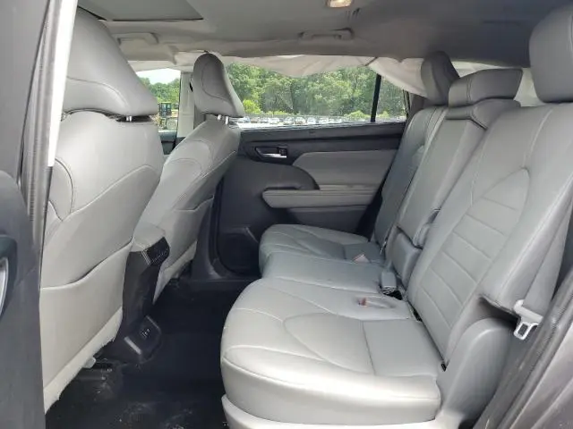 2021 TOYOTA HIGHLANDER HYBRID XLE  