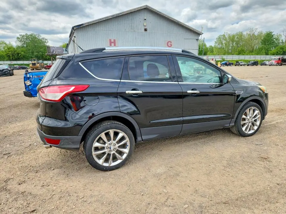 2016 FORD ESCAPE SE  