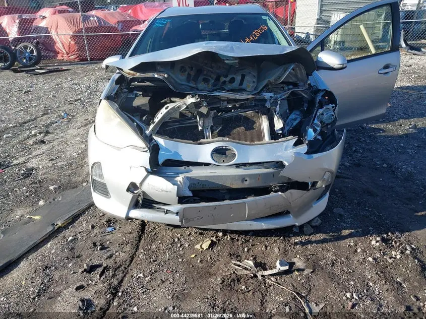 2013 TOYOTA PRIUS C TWO