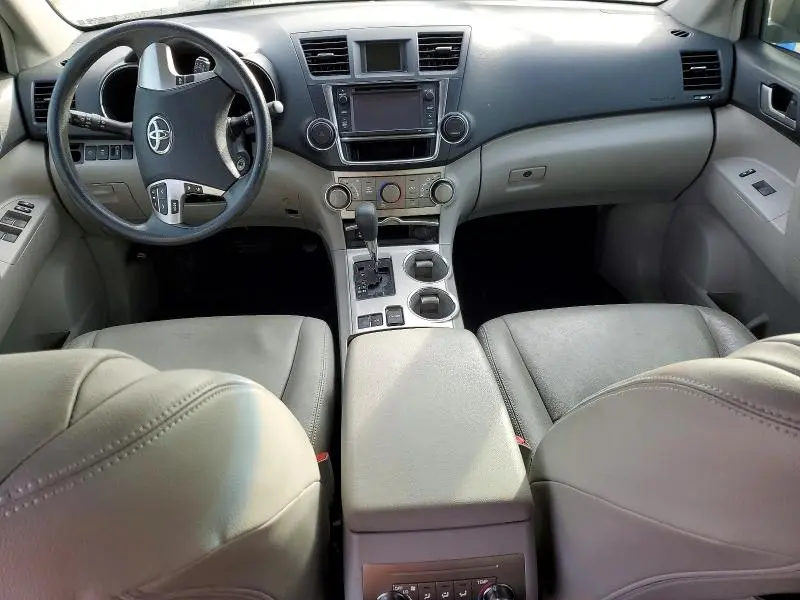 2013 TOYOTA HIGHLANDER BASE  
