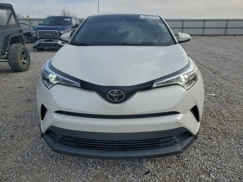 2019 TOYOTA C-HR XLE  