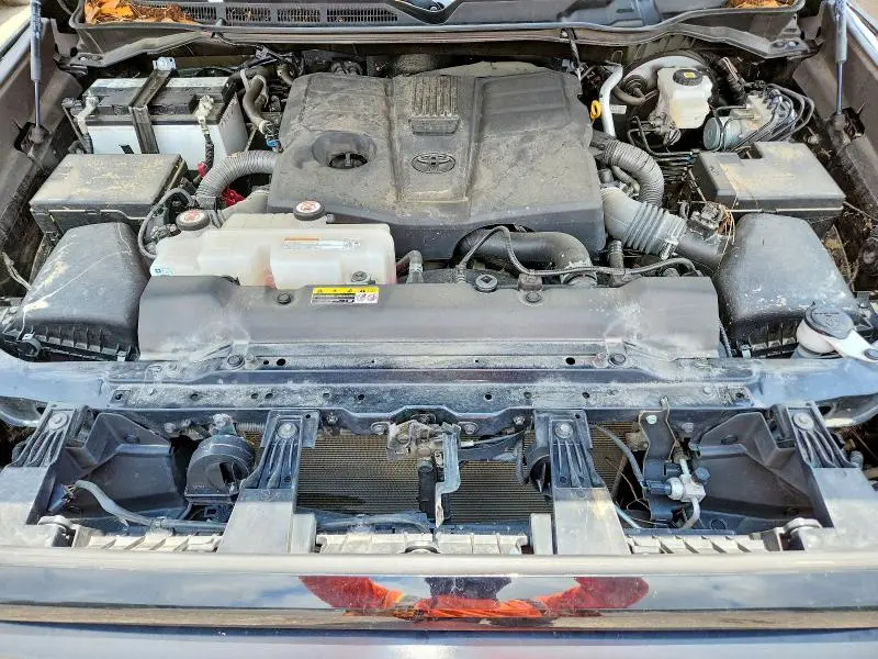 2023 TOYOTA TUNDRA CREWMAX SR5  