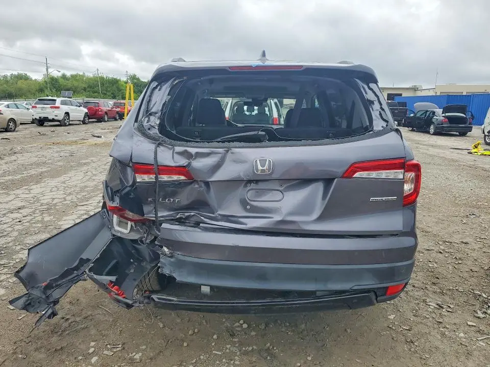 2021 HONDA PILOT SE  