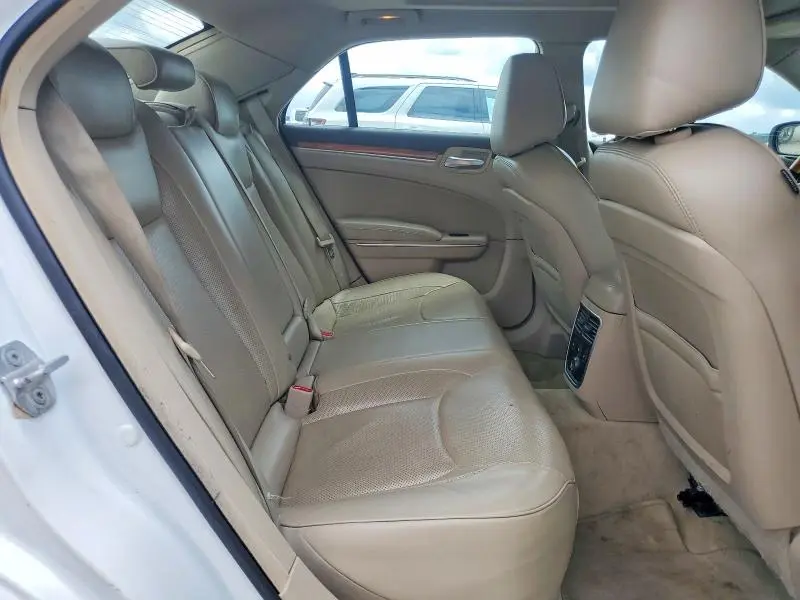 2013 CHRYSLER 300C   